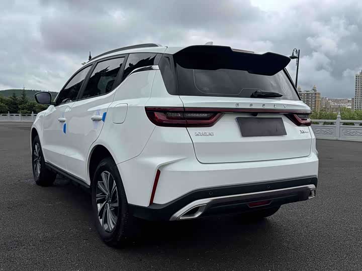 Geely Vision X6, 2022 — фото 4 из 9