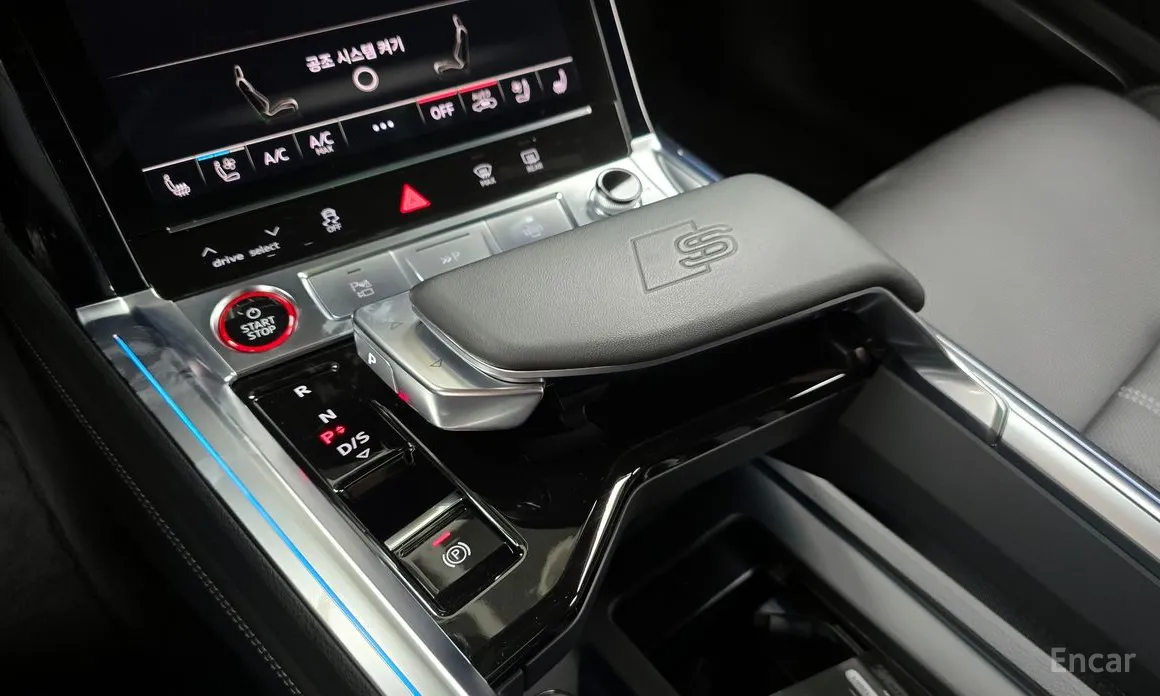 Audi e-tron, 2023 — фото 9 из 12