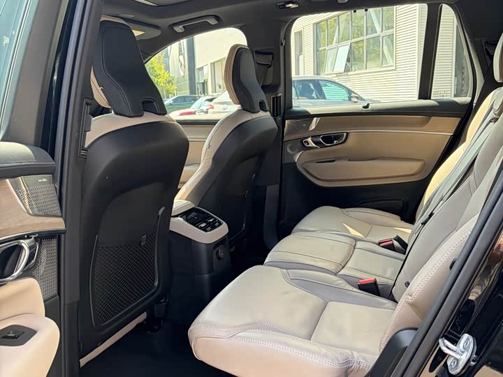 Volvo XC90 Hybrid, 2025 — фото 9 из 9