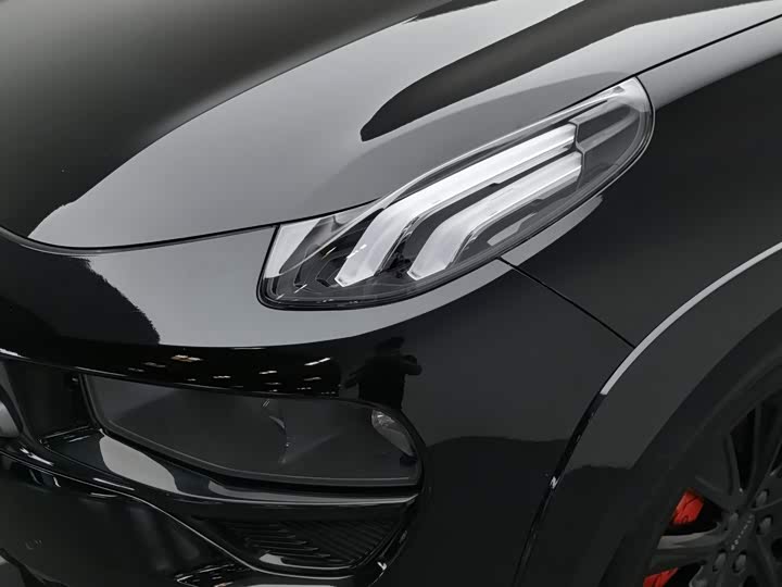 Lynk & Co 02 Hatchback, 2023 — фото 7 из 9