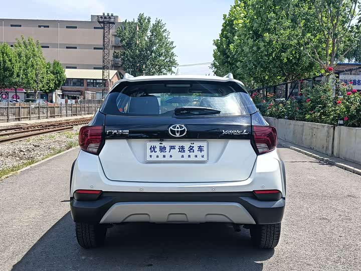 Toyota Yaris L Hatchback, 2021 — фото 8 из 9