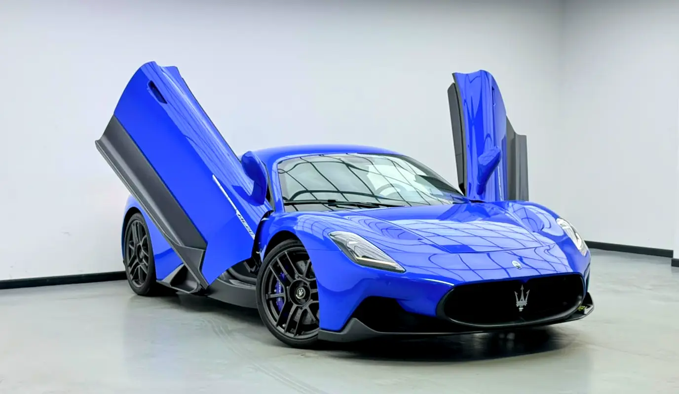 Maserati MC20, 2022 — фото 3 из 10