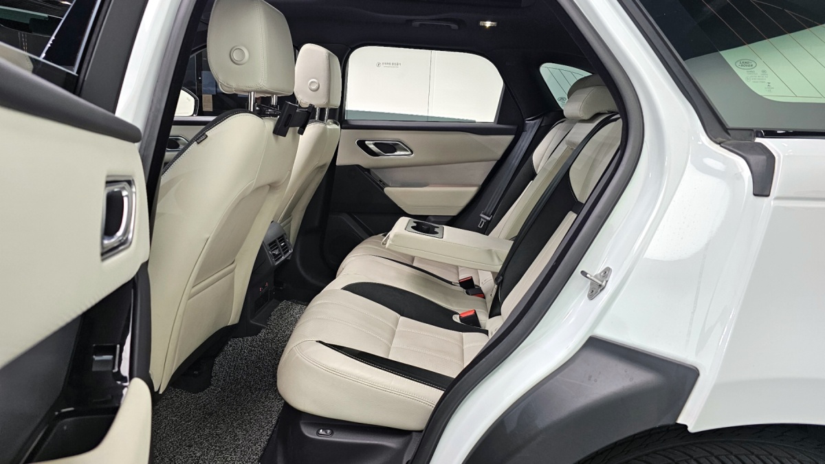 Land Rover Range Rover Velar, 2023 — фото 12 из 12