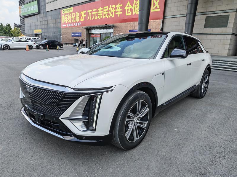 Cadillac Lyriq, 2023 — купить в Липецке под ключ
