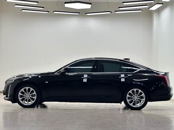 Cadillac CT5, 2023 — фото 8 из 9