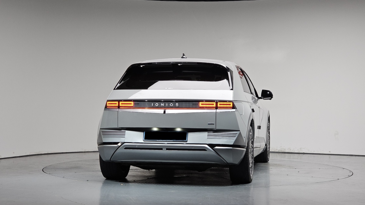 Hyundai Ioniq 5, 2022 — фото 4 из 12