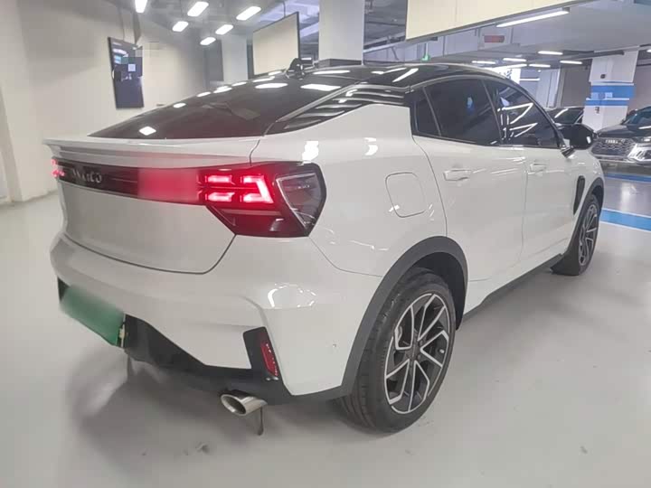 Lynk & Co 05 EM-P Hybrid, 2023 — фото 7 из 9