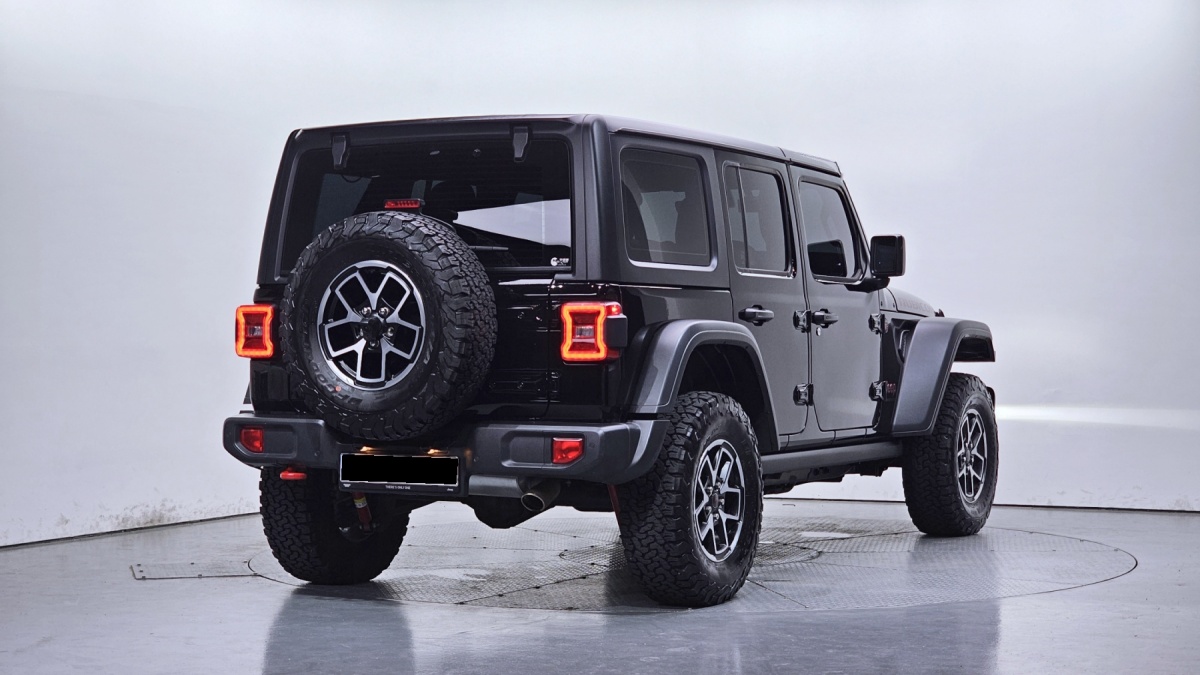 Jeep Wrangler, 2024 — фото 2 из 12