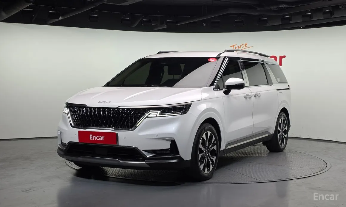Kia Carnival, 2023 — купить в Туле под ключ
