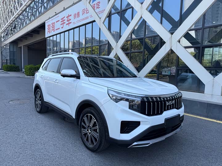 Kia Sportage GT-line, 2022 — фото 2 из 9