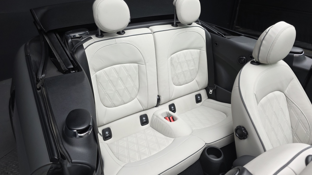 Mini Cooper Convertible, 2023 — фото 12 из 12