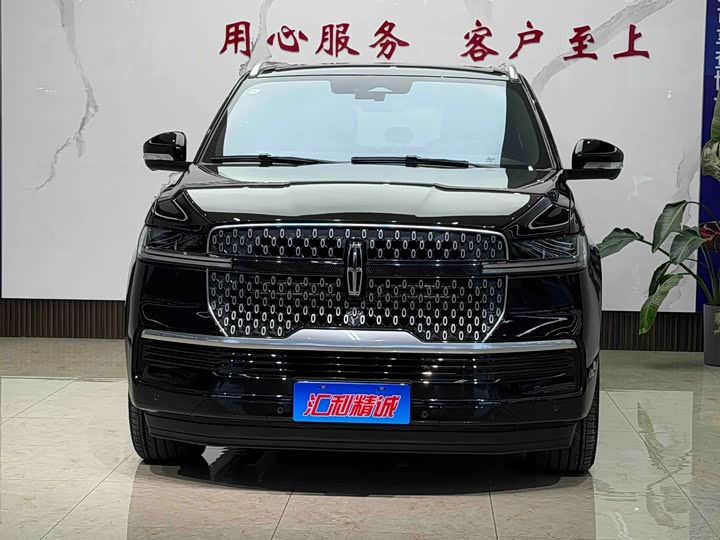Lincoln Navigator, 2025 — фото 3 из 9