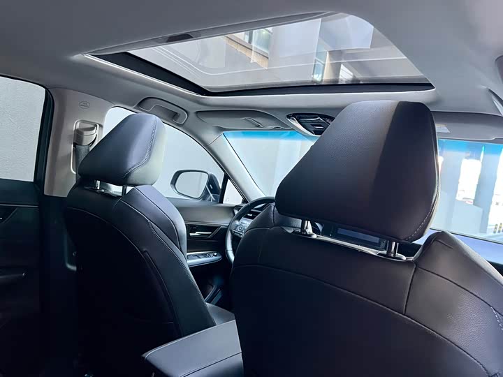 Toyota Venza, 2022 — фото 9 из 12