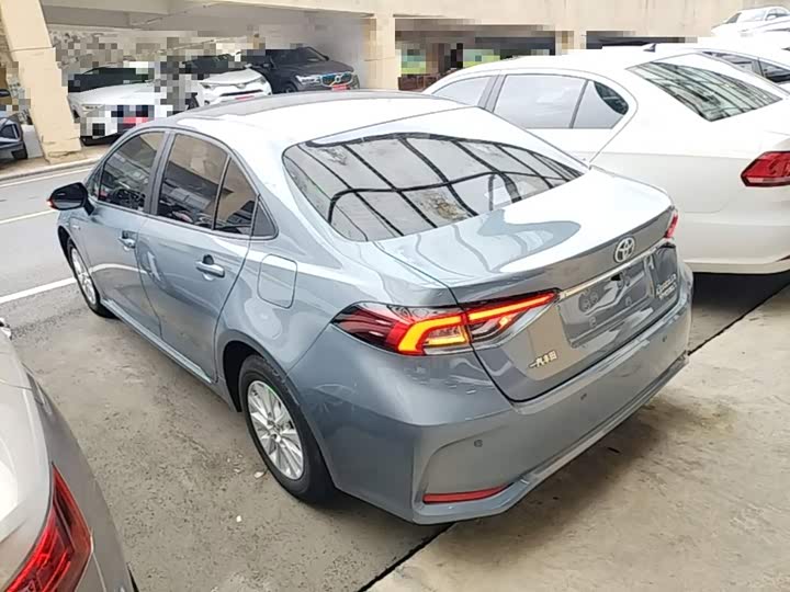Toyota Corolla, 2022 — фото 5 из 9
