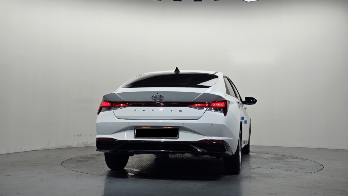 Hyundai Avante, 2022 — фото 4 из 12