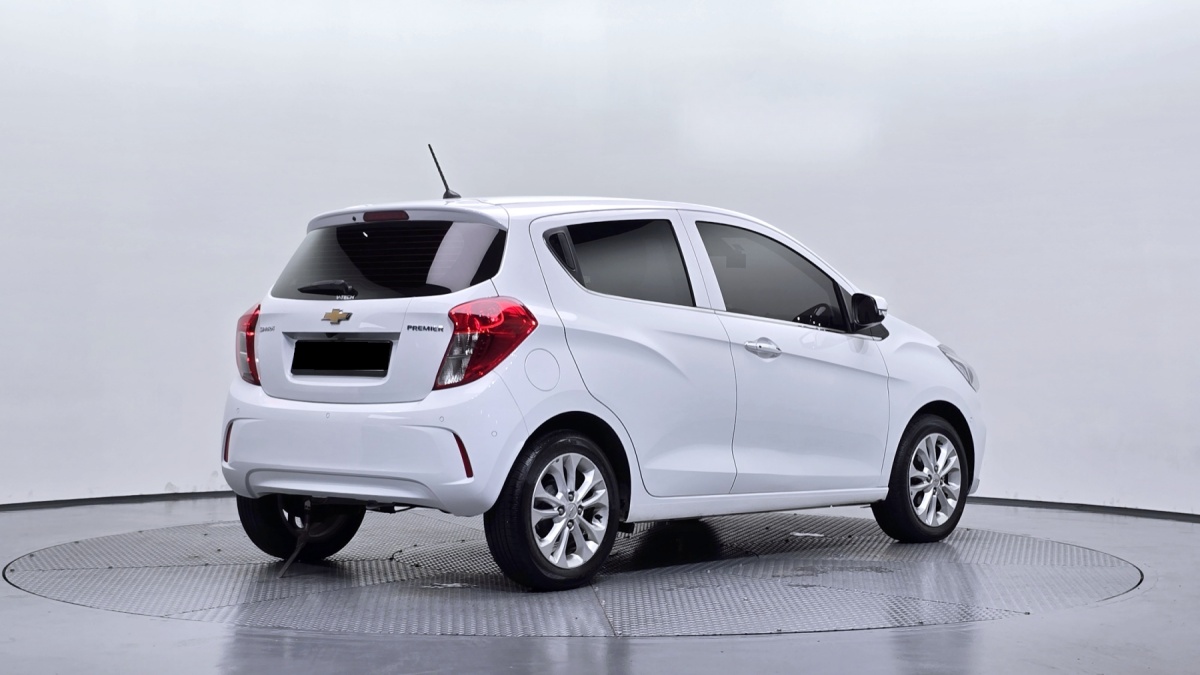 Chevrolet Spark, 2022 — фото 2 из 12