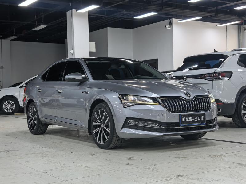 Skoda Superb, 2023 — фото 3 из 12