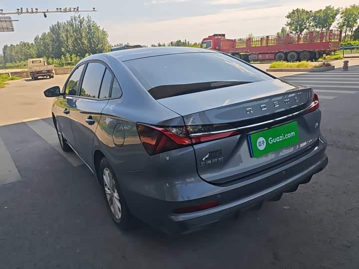 Roewe i5, 2024 — фото 5 из 9