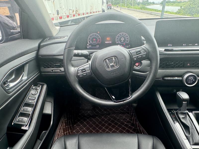 Honda Accord, 2025 — фото 8 из 12