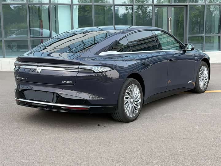 Buick Electra L7, 2025 — фото 6 из 9