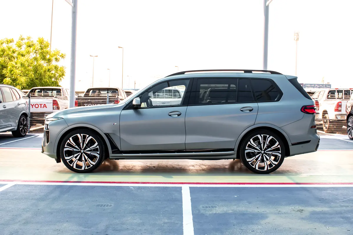 BMW X7, 2026 — фото 3 из 10