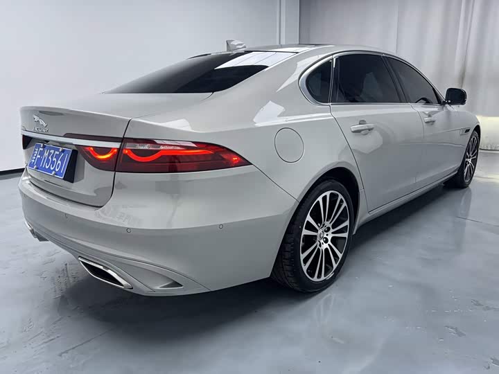 Jaguar XF L, 2024 — фото 4 из 9