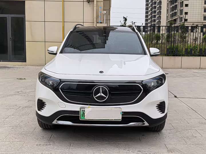 Mercedes-Benz EQB, 2022 — фото 2 из 9