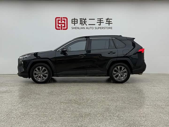 Toyota RAV4, 2024 — фото 3 из 9