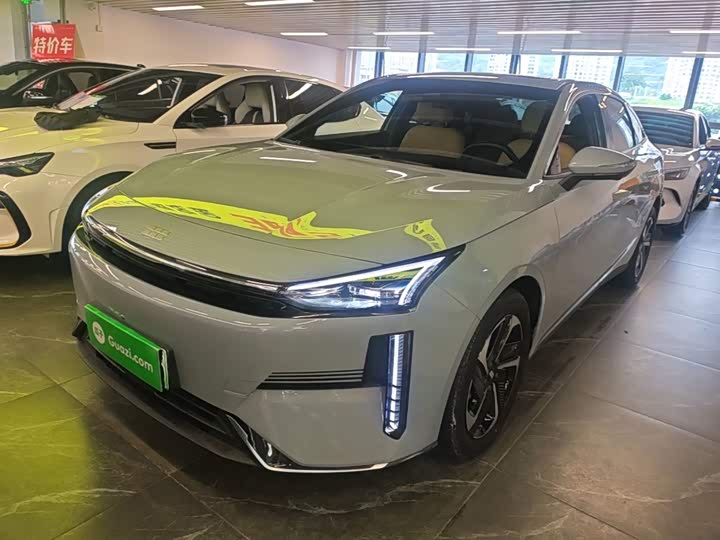 Geely Galaxy L6, 2024 — купить в Москве под ключ