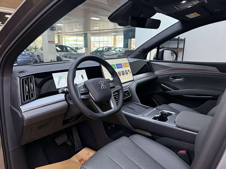 BYD Song L DM-i Hybrid, 2025 — фото 5 из 9