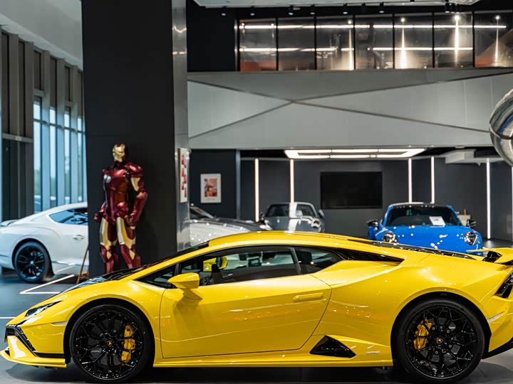 Lamborghini Huracán, 2024 — фото 4 из 9