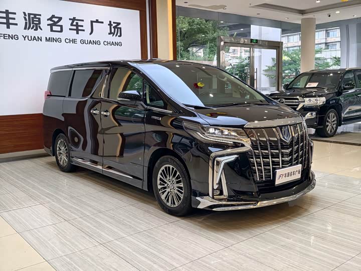 Toyota Alphard, 2022 — фото 3 из 9