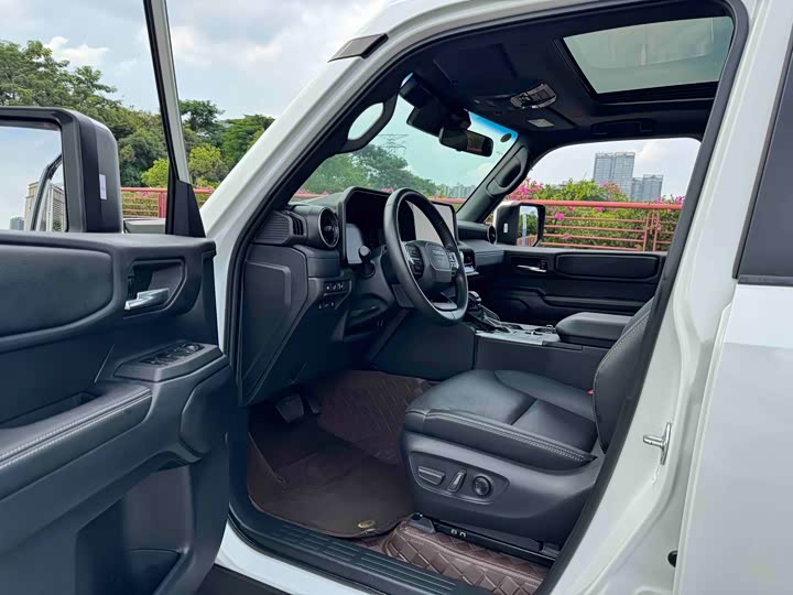 Toyota Prado, 2025 — фото 6 из 9