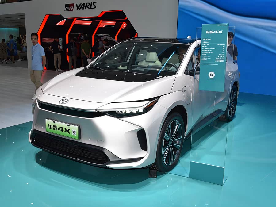 Toyota bZ4X Platinum, 2026 — купить в Нижнем Новгороде под ключ