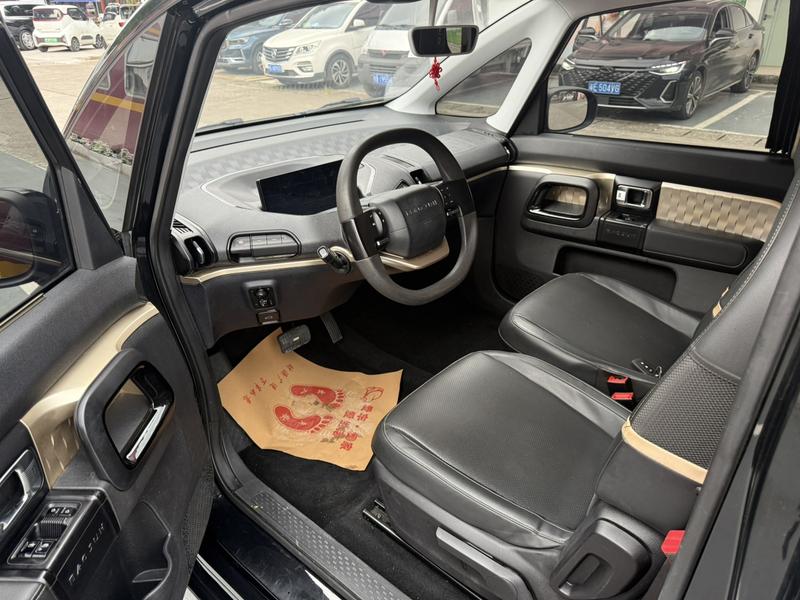 Baojun KiWi EV, 2021 — фото 8 из 9