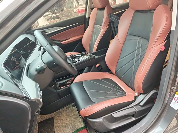 Changan Eado Plus, 2022 — фото 8 из 9