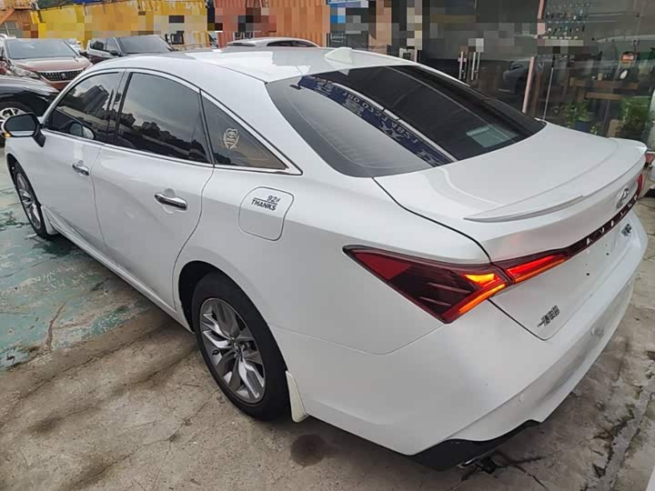 Toyota Avalon, 2022 — фото 5 из 9