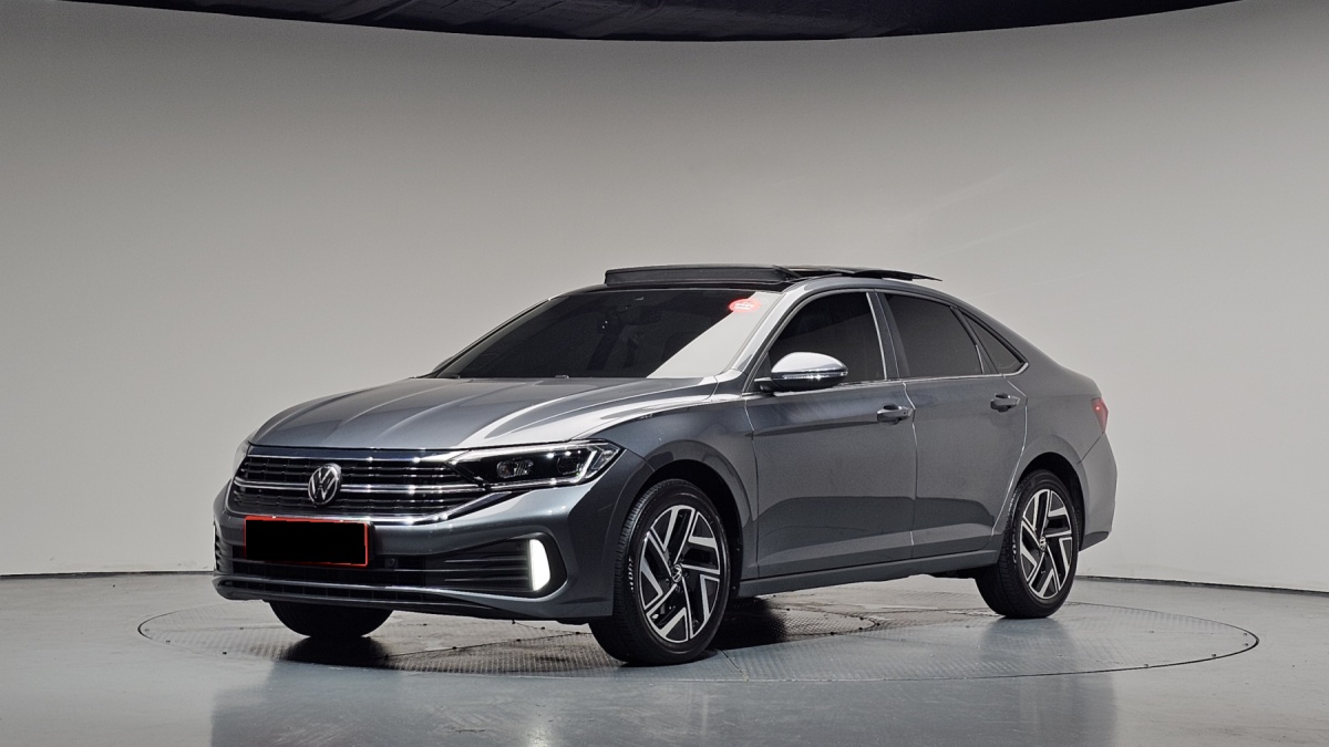 Volkswagen Jetta, 2023 — купить в Москве под ключ