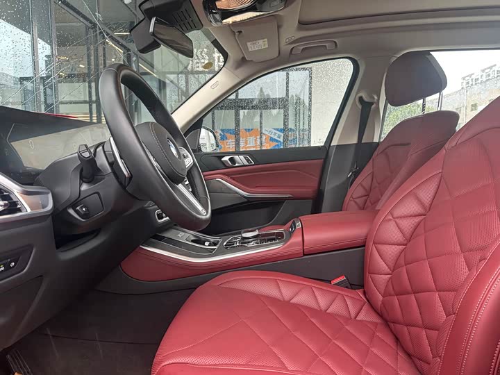 BMW X5, 2025 — фото 6 из 9