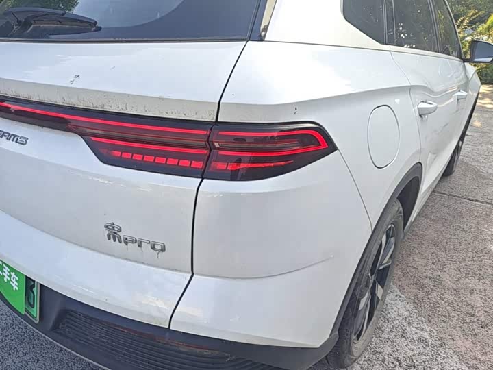 BYD Song Pro Hybrid, 2023 — фото 8 из 9