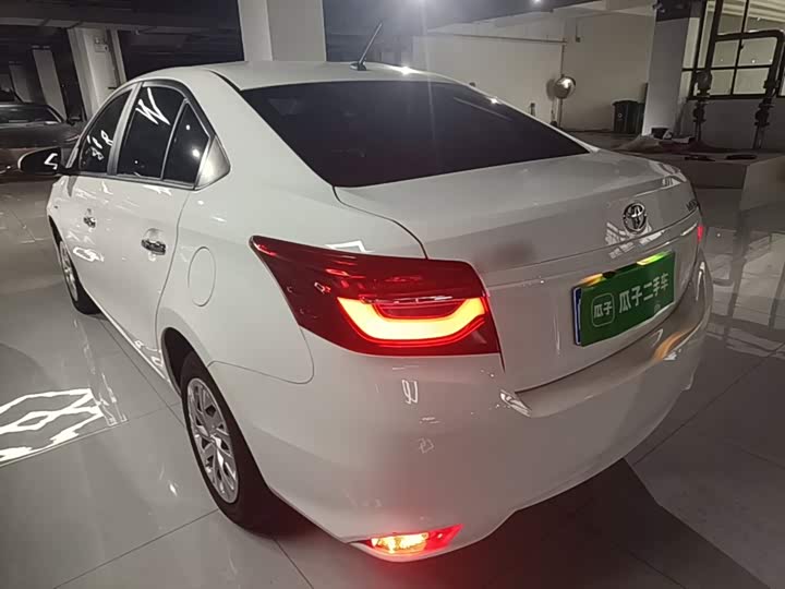 Toyota Vios, 2023 — фото 5 из 9