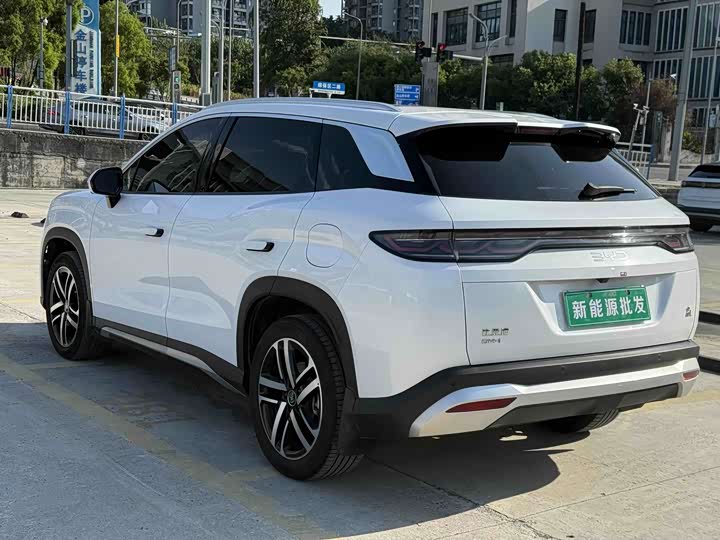 BYD Song L DM-i Hybrid, 2025 — фото 4 из 9