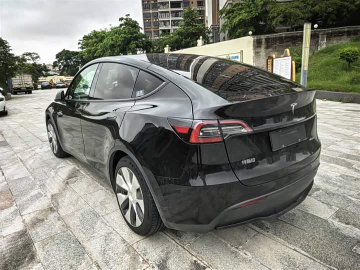 Tesla Model Y, 2022 — фото 9 из 9