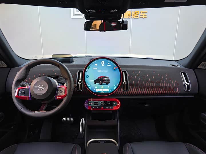 Mini Countryman JCW, 2024 — фото 8 из 9