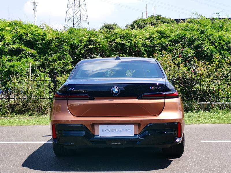 BMW i7, 2024 — фото 5 из 12