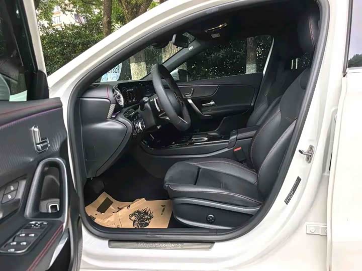 Mercedes-Benz A-Class, 2023 — фото 4 из 9