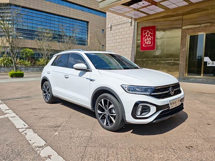 Volkswagen T-Roc, 2024 — фото 3 из 9