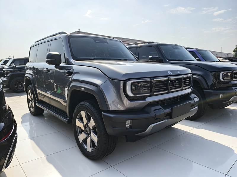 BAIC Beijing BJ40 Hybrid, 2025 — фото 3 из 12