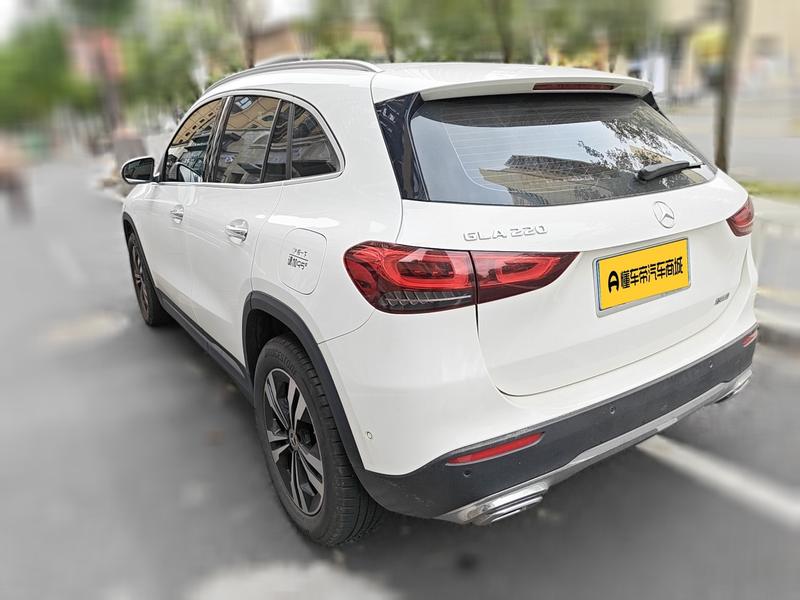 Mercedes-Benz GLA-Class, 2023 — фото 4 из 12