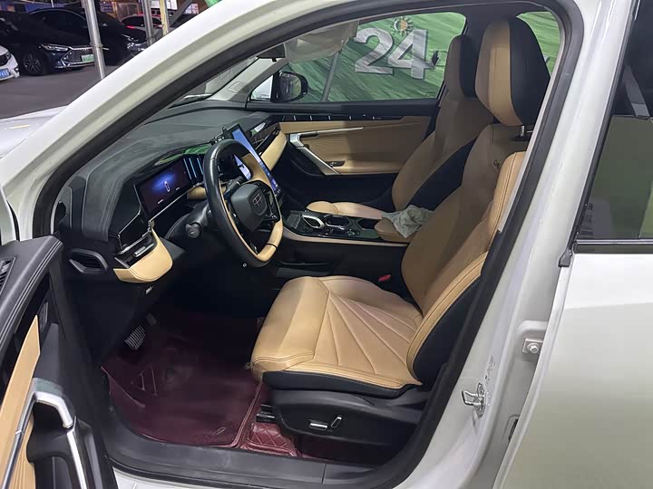 Geely Atlas L, 2023 — фото 3 из 5